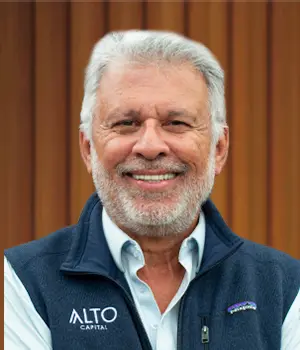 Alto Capital - RAFAEL CASAS